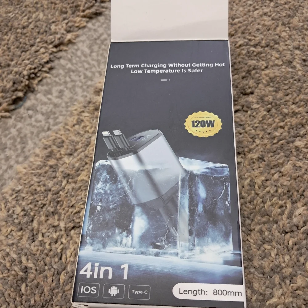 NWT Green Power Bank, 4 In 1 Charger And Car Vent Mount